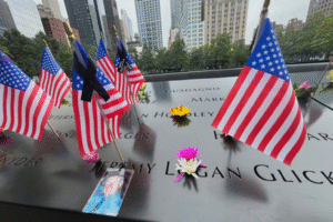 NYC recuerda a las víctimas del 911 a 24 años del ataque.